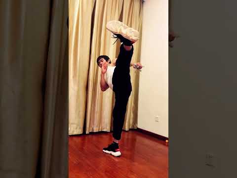 Bruce Lee S Successor 8 Kicks A Second Brucelee Kungfu 
