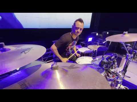 Alex Gómez drum