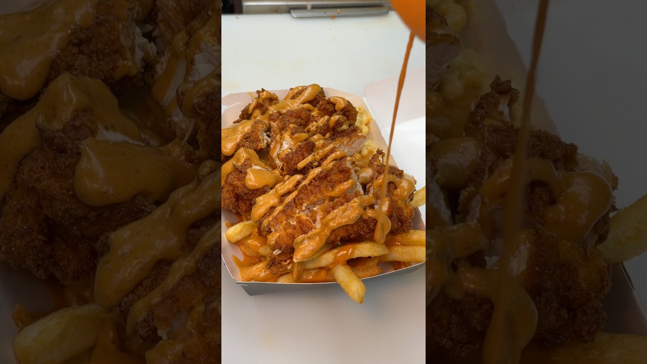 HALF MAC / HALF FRIES HOT CHICKEN from Fluffies Hot Chicken in Hackensack, NJ! 🍗🧀🍟🔥 #DEVOURPOWER