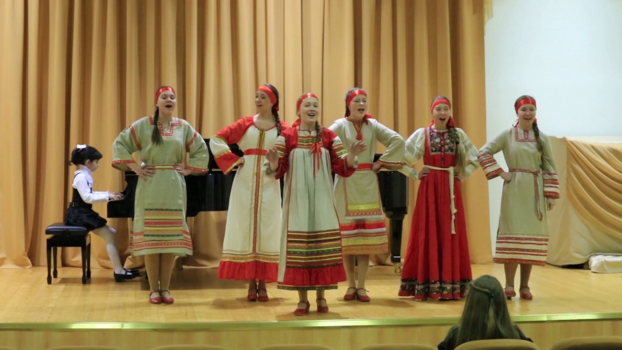 Песня пошла млада за водой. Народный ансамбль млада. Хор млада. Танец за водой. Пошла млада.