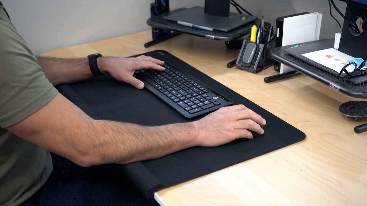 MousePad Pro Memory Foam Mouse Pad with Wrist Rest by Allsop® ASP30206