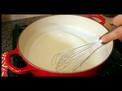 Video: Lasagne Me Salcë Béchamel