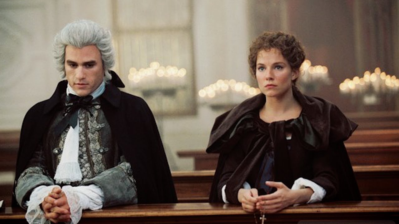 شاب وسيم البنات كلها بتقع ف حبه لكن الوحيده اللي حبها كان هيموت بسببها (ملخص فيلم Casanova)