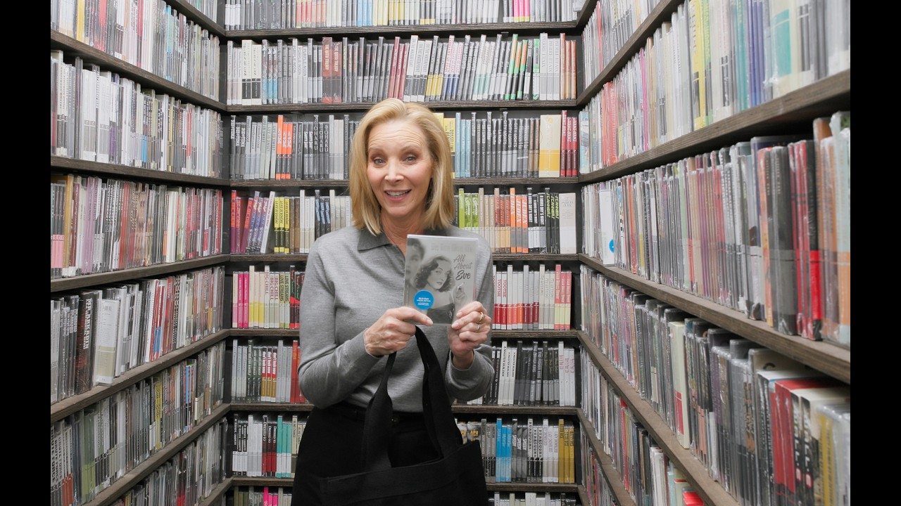 Lisa Kudrow’s Closet Picks