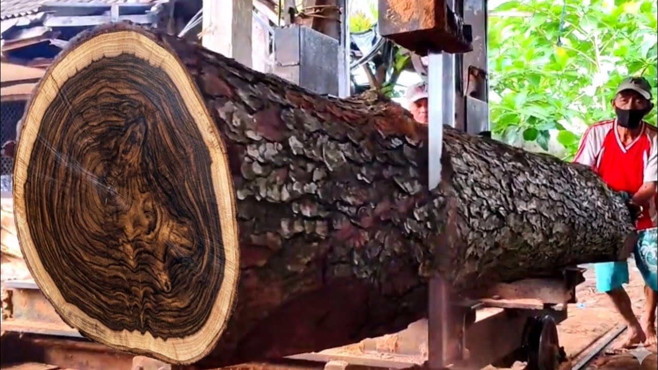 The process of making door frame boards, at the sawmill.