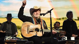 Willie Nelson &amp; Farm Aid Artists - Finale Medley (Live at Farm Aid 2021)