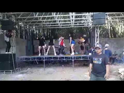 Lagi syantik .. goyang sianida bikin klepek klepek bray mantap