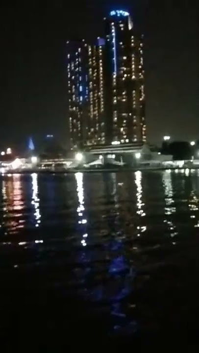 Gedung tinggi di tepi pantai #pfypシ #shortvideo