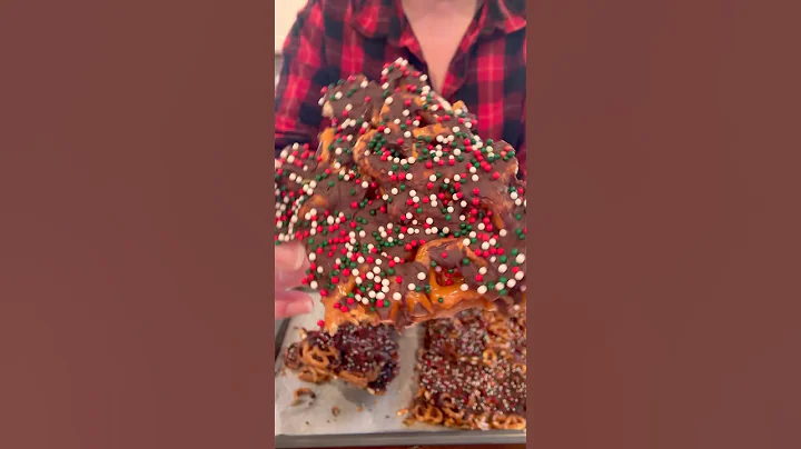 “Pretzel Christmas Crack Recipe!” #cooking #easyrecipes #holidayrecipes #holidaytreats