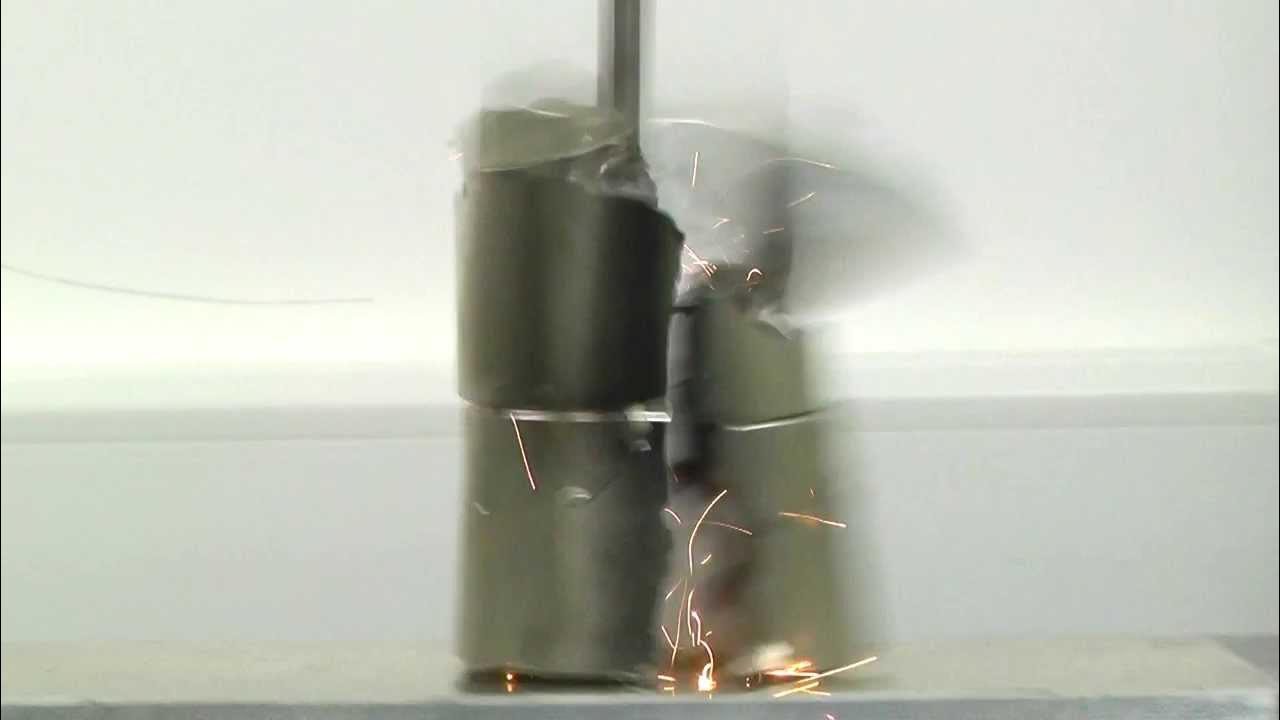 personificering loyalitet Forskellige Super-strong neodymium magnets smashing and exploding - YouTube