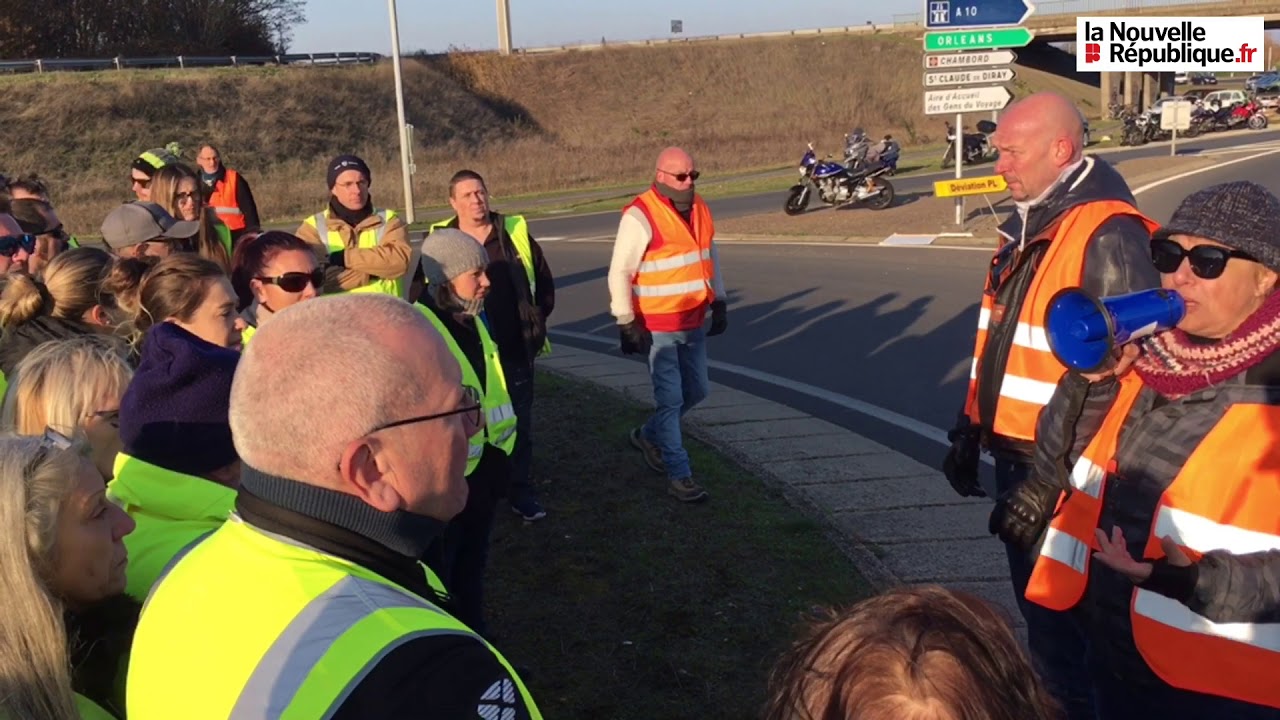 Vidéo Les Gilets Jaunes Appellent à Bloquer Blois Avec Les Routiers Lundi Matin