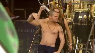 Gordita   Shakira Ft  Calle 13   Live Glastonbury 2010