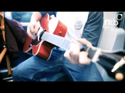 ISUSKO & MOREIRA - ACUSTICO EN EL KULTURBUS - ISUSKO & MOREIRA KULTURBUSEAN