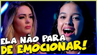 GABY CARDOZO EMOCIONA COM A MÚSICA 