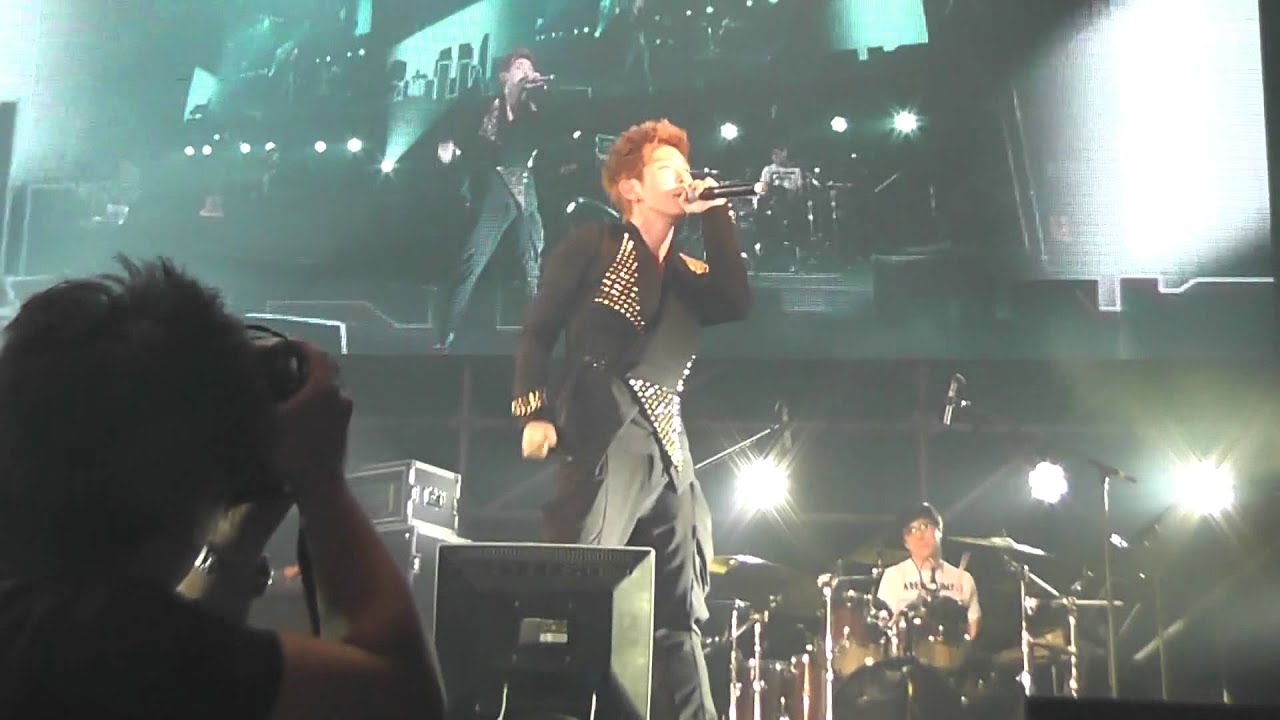 20120428 Lee Joon Gi Shanghai FM [One Word, Don't Know Love, J Style, Fiery Eyes]