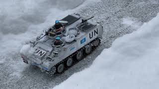 RC 1/16 M-113 Lynx Command and Recon vehicle - running trial - snow