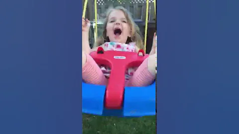 Clara-Rose se balance
