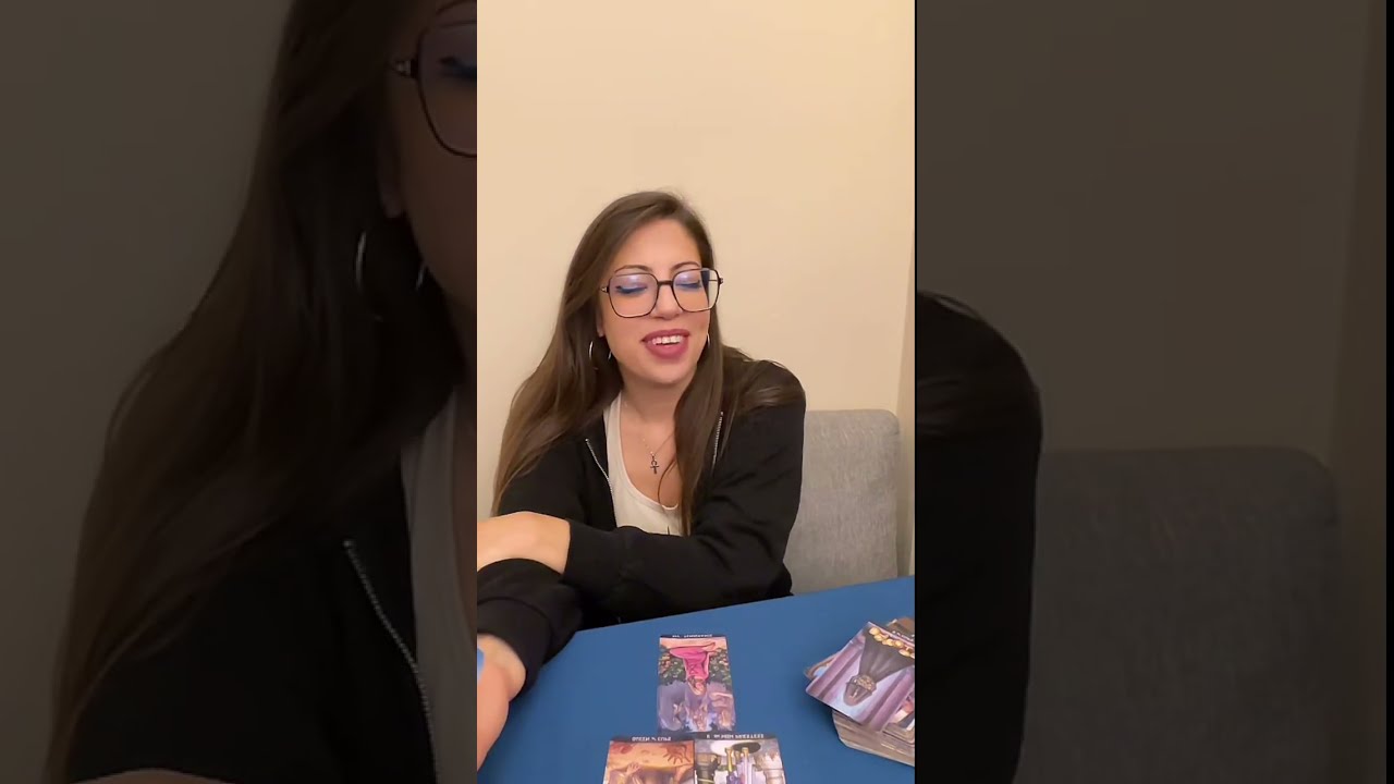 Exinin hayatında başka biri var mı açılımı