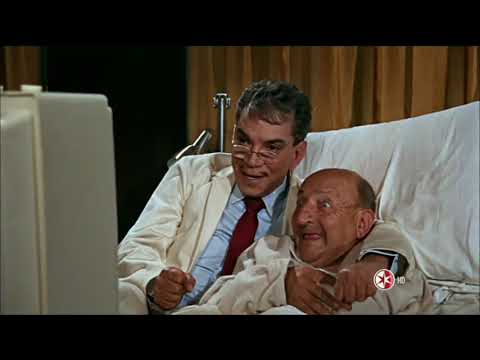 El Doctor Medina ve la televisión con un paciente - Escenas de (El Señor Doctor 1965)