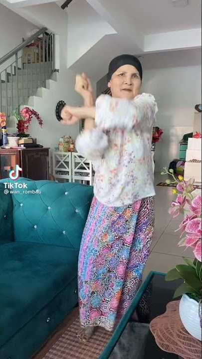 NENEK JOGET TIK TOK VIRAL