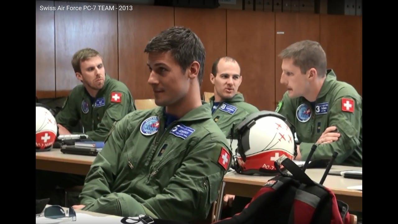 Swiss Air Force PC-7 TEAM