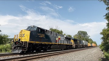 I007 Delivers Again with CSXT 1982 "Seaboard System" HU Leading! Centerport (7/24/23) [4K60]