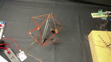 Bistable Tensegrity Robot Closed Triangle Roll