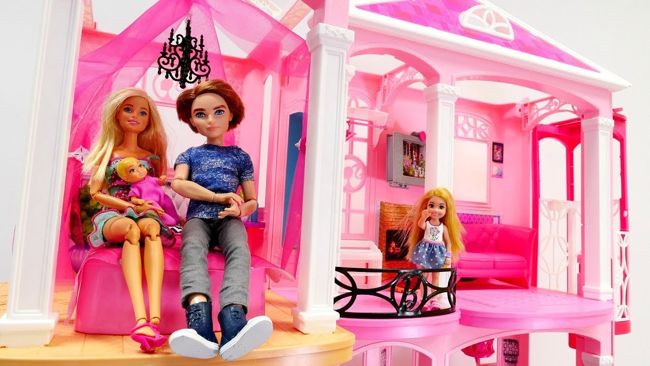 Fã Clube Mundo Rosa: Já jogaram o jogo da Barbie? - Escola de princesas