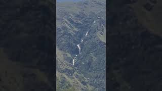 Los Siete Saltos, Los Molles, San Luis. después de un día de intensas lluvias el agua baja brava...