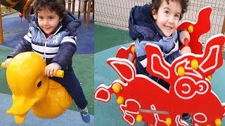 Çocuk Oyun Parkında Oynadıkçocuk Park Videoları