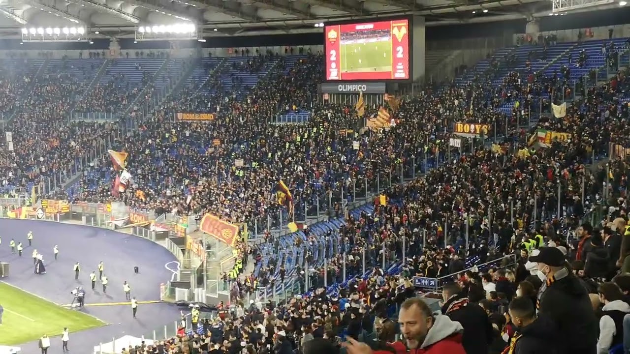 Roma Verona, la prima volta di Edoardo Bove: l'esultanza dello stadio Olimpico