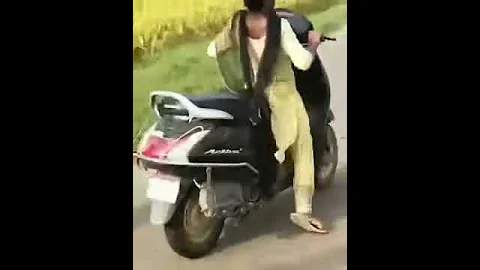 Scooty driving funny video😀😀😀😀