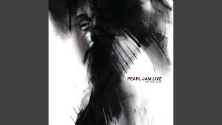 Video thumbnail of "Pearl Jam - Yellow Ledbetter (Pearl Jam Live On 10 Legs)"