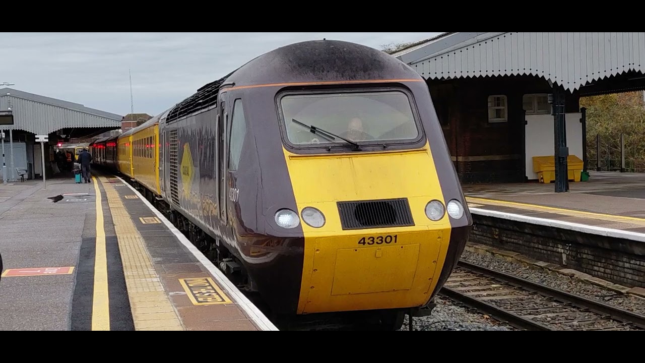43301 and 43257 departing from Westbury #trainspotting #trainspotter # ...