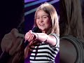 Benedetta scaccia “La Noia” con la sua energia a #TheVoiceKidsIt 🔥