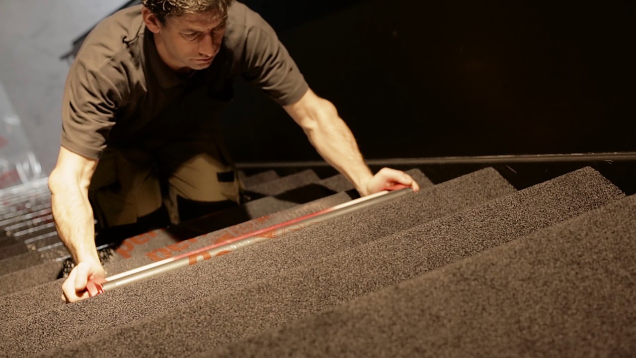 Primaverde BV Permafix Carpet op trap. YouTube