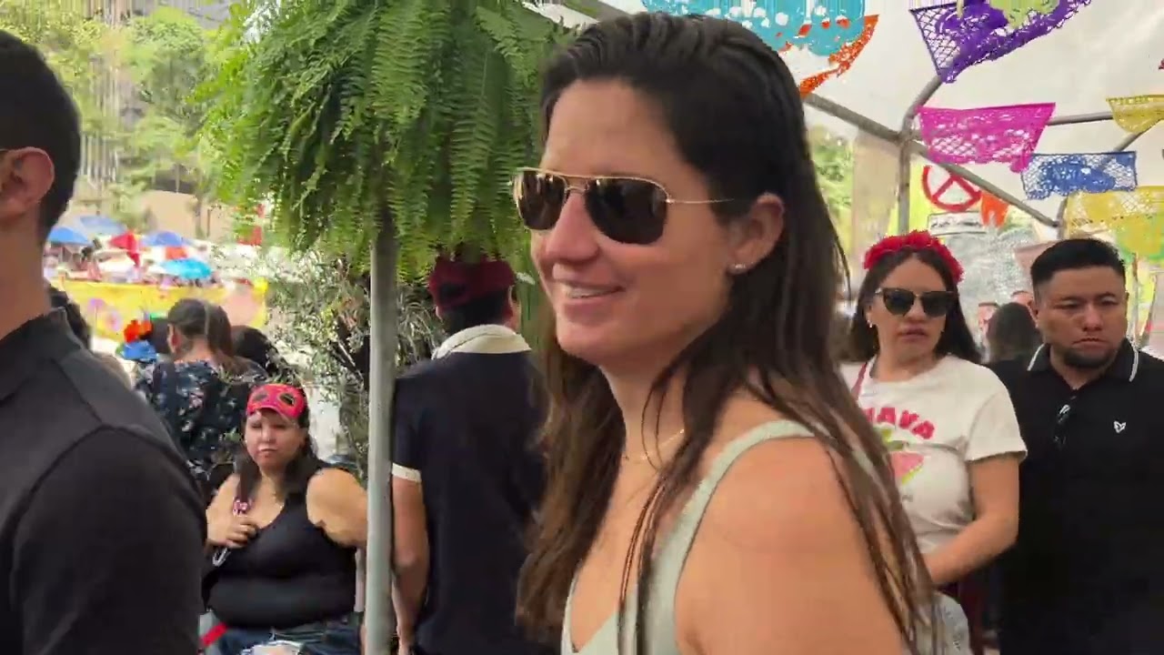 Miles de EXTRANJEROS invaden la CDMX 