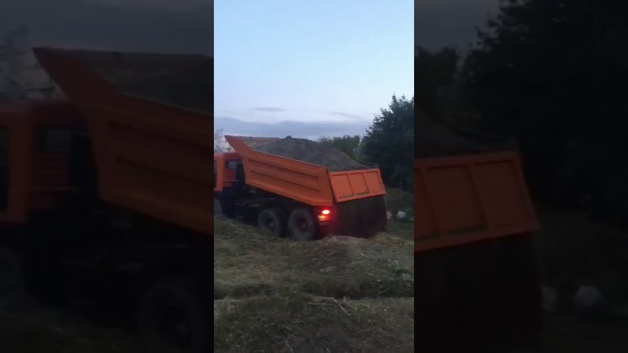 Камаз песка стоит