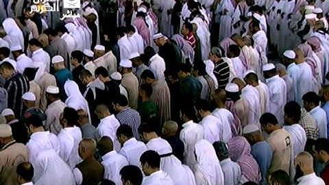 فجرية خاشعة من المسجد الحرام للشيخ بندر بليلة السبت 4-2-1435 (آواخر سورة يونس)