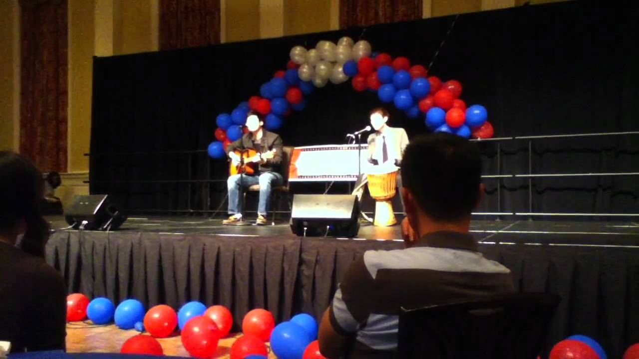 Dave Yoon singing "Here I am"