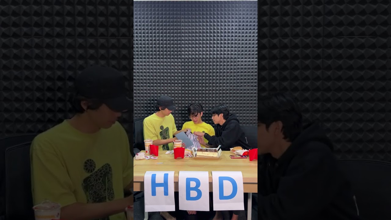221206 Fenly UN1TY Birthday Instagram Live