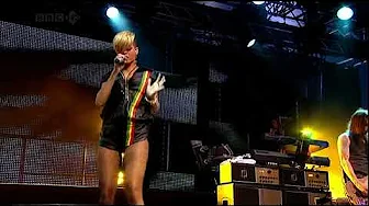 Rihanna - Disturbia - Live at BBC Radio 1's Big Weekend Rihanna - Disturbia - Live at BBC Radio 1's Big Weekend