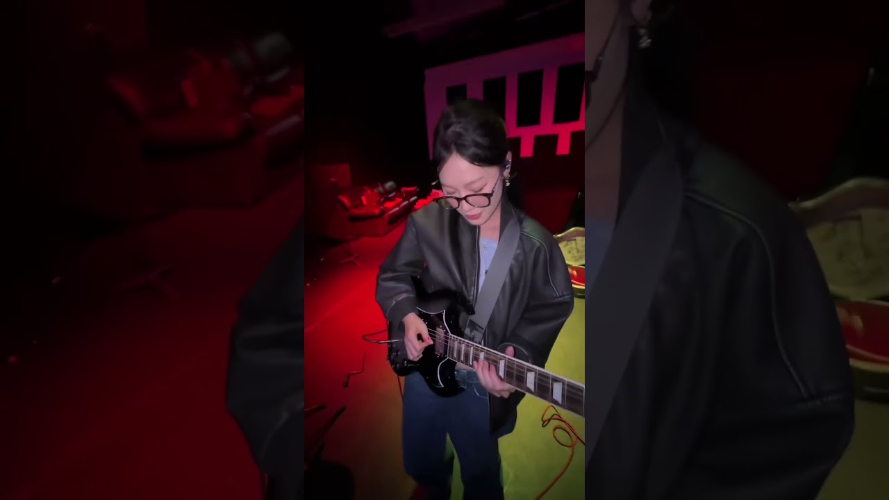 when the lead singer has no aura 🧍🏻♀️(come see us on tour :))