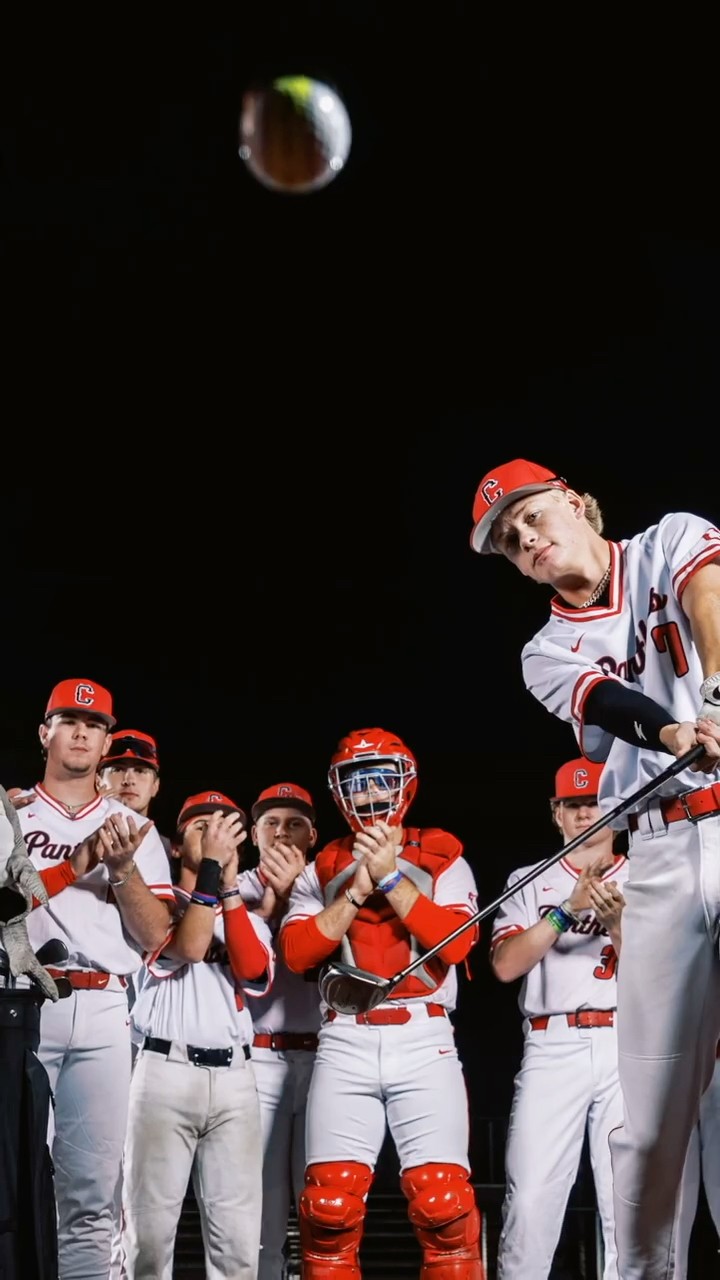 Golf clap for the baseball photo! Baseball bunting demonstration and more! #baseball #golf