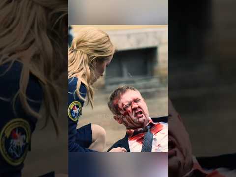 Напали и избили полицейского среди бело дня! #сериал #новыесериалы #криминал