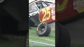 Multi-car wreck collects Nadeau, Waltrip, and others early in the 01 MBNA Platinum 400 #nascar