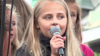 10 year old girl singing 