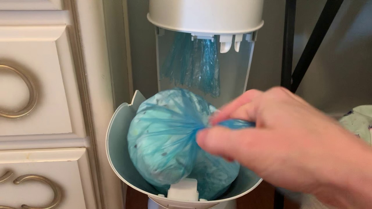 How To Change The Bag In A Platex Diaper Genie YouTube How To Change The Bag In A Platex Diaper Genie YouTube