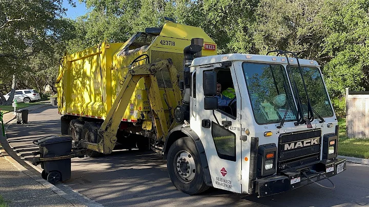 City of San Antonio: Mack LR Heil DuraPack Python Garbage Truck