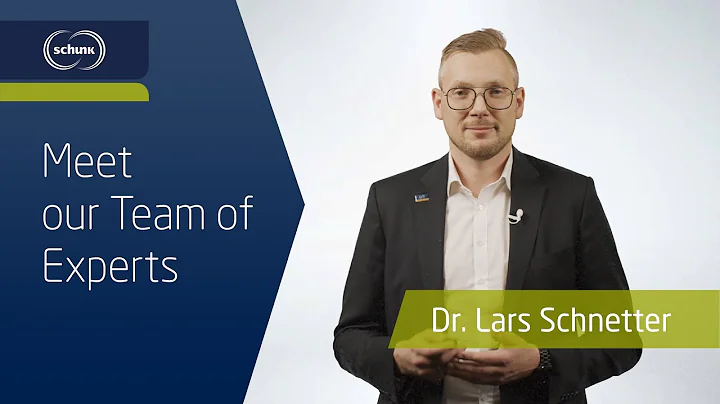 Meet our Team: Dr. Lars Schnetter | Interview: Dr....